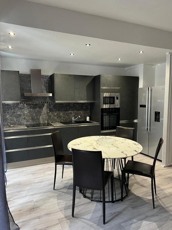 Gorgeous 2 Bedrooms Holiday Apartement Nice Bagian luar foto